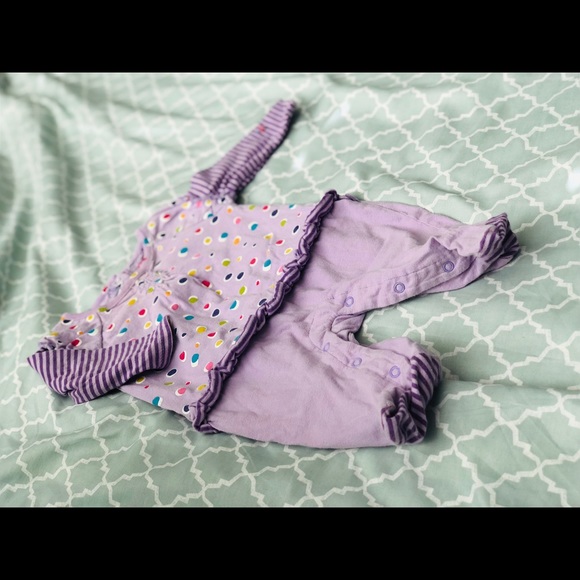 Onsie - Picture 3 of 6